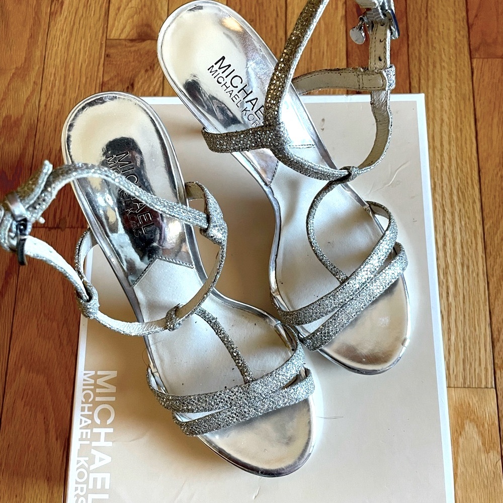 Michael Kors | Yvonne Platform Silver 7M